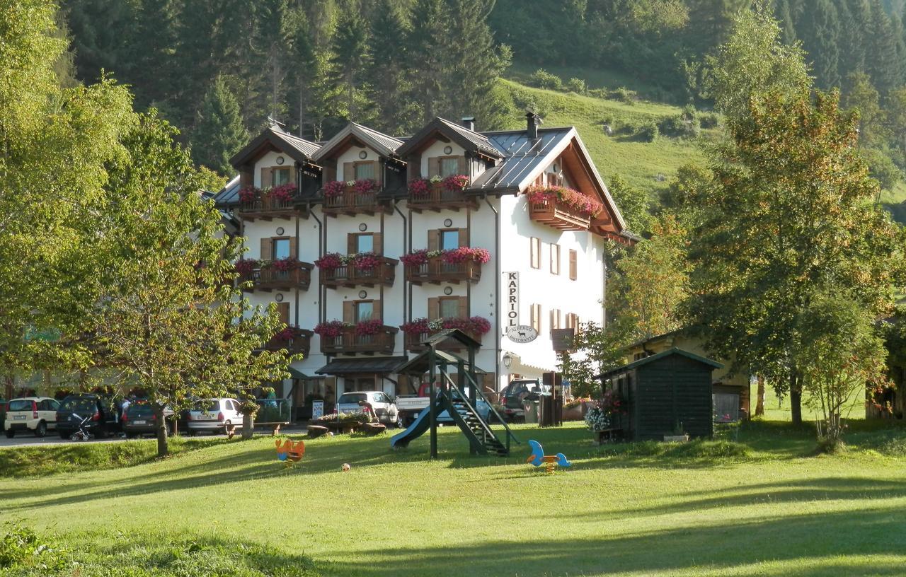 Kapriol Hotel กาสเตลโล เตซิโน ภายนอก รูปภาพ